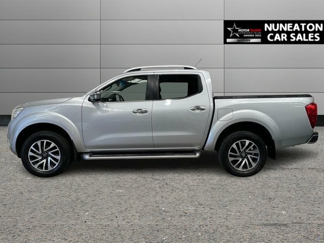 Nissan Navara 2.3 Dci Tekna Pickup Double Cab Silver #6