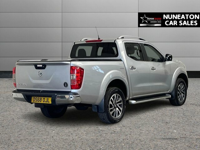 Nissan Navara 2.3 Dci Tekna Pickup Double Cab Silver #3
