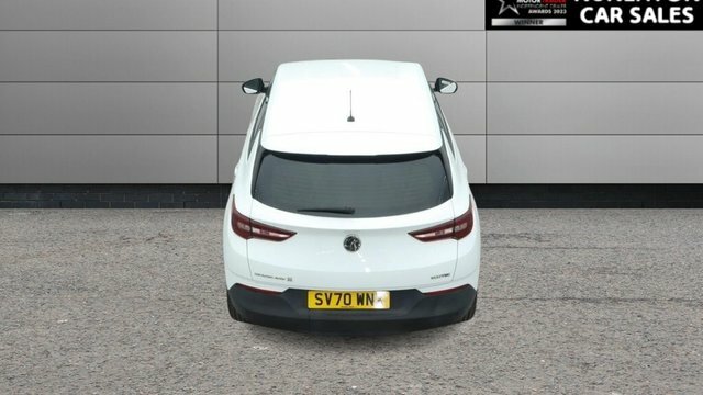 Vauxhall Grandland X 1.2 Turbo Gpf Se Suv Euro 6 Ss SV70WNX White #4