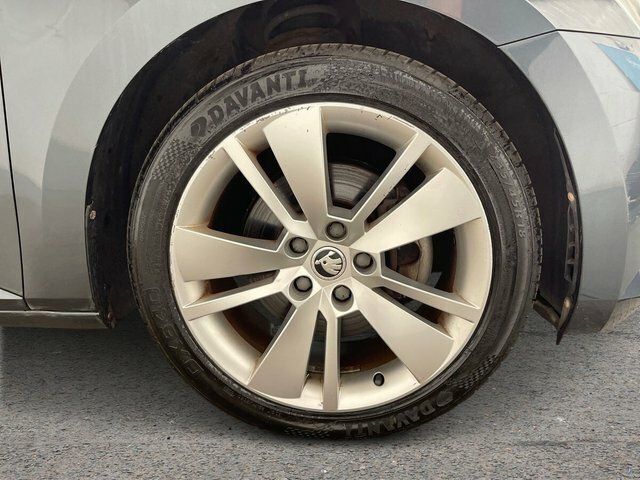 Skoda Superb 2017 2.0 Tdi Scr 190Ps Sportline Dsg Estate Silver #12