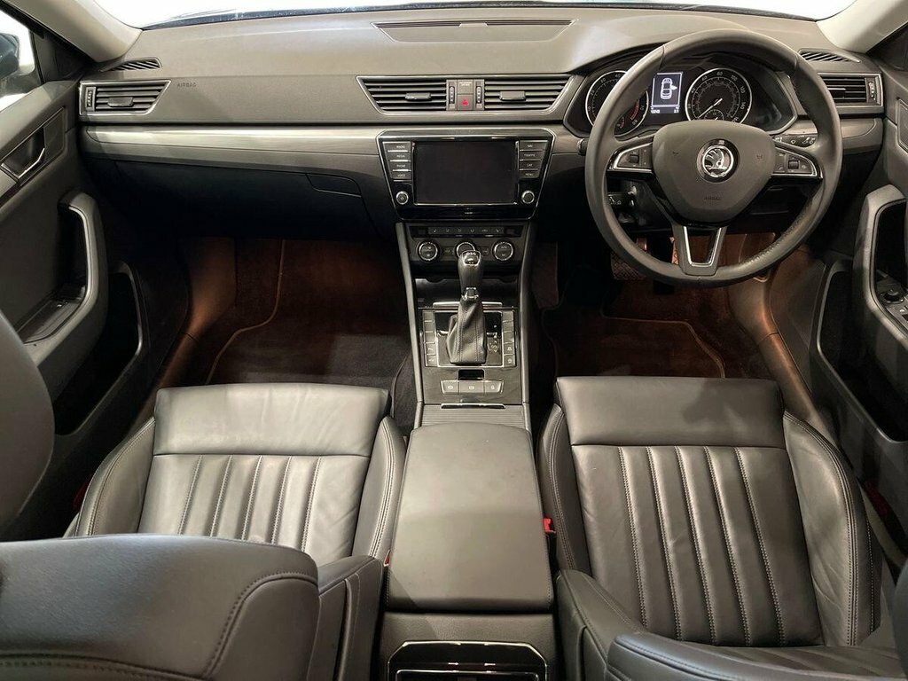 Skoda Superb 2017 2.0 Tdi Scr 190Ps Sportline Dsg Estate Silver #38