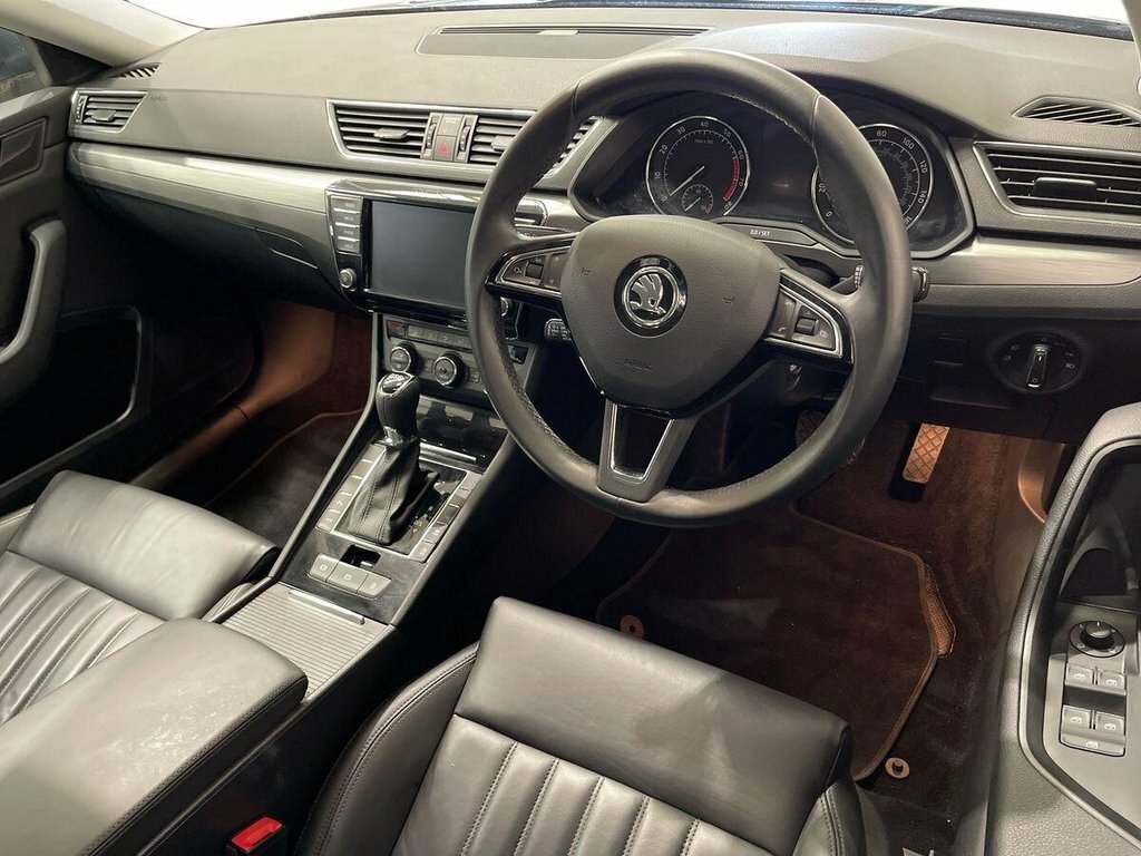 Skoda Superb 2017 2.0 Tdi Scr 190Ps Sportline Dsg Estate Silver #37
