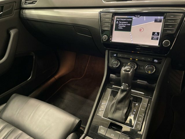 Skoda Superb 2017 2.0 Tdi Scr 190Ps Sportline Dsg Estate Silver #14