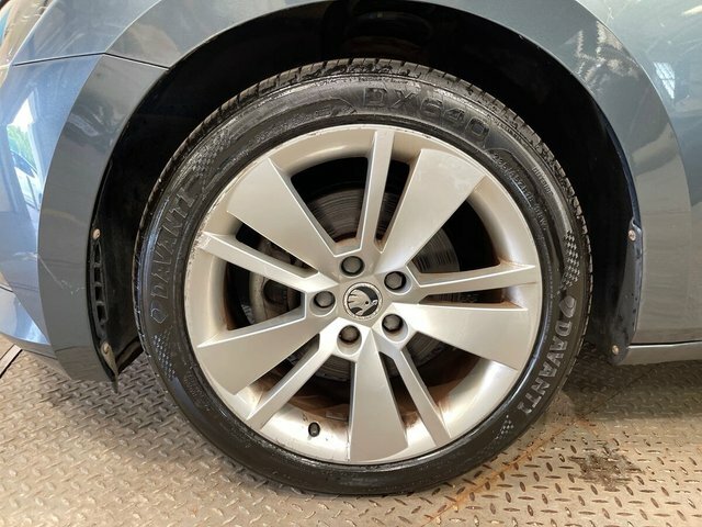 Skoda Superb 2017 2.0 Tdi Scr 190Ps Sportline Dsg Estate Silver #25