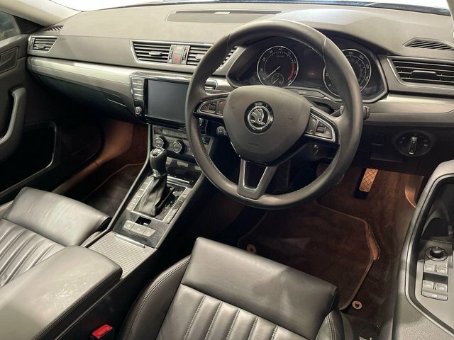 Skoda Superb 2017 2.0 Tdi Scr 190Ps Sportline Dsg Estate Silver #9
