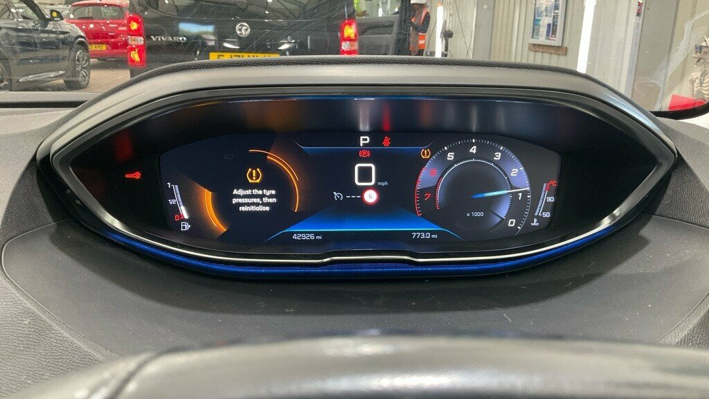 Peugeot 5008 1.2 Puretech Allure Suv Euro 6 Black #24