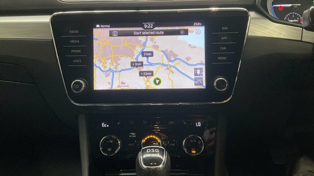 Skoda Superb 1.4 Tsi Iv 13Kwh Se L Estate Plug-in Hy Blue #26