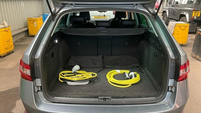 Skoda Superb 1.4 Tsi Iv 13Kwh Se L Estate Plug-in Hy Blue #9