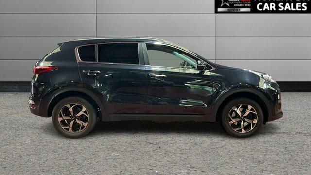 Kia Sportage 1.6 Gdi 2 Suv Euro 6 Ss 130 Black #2
