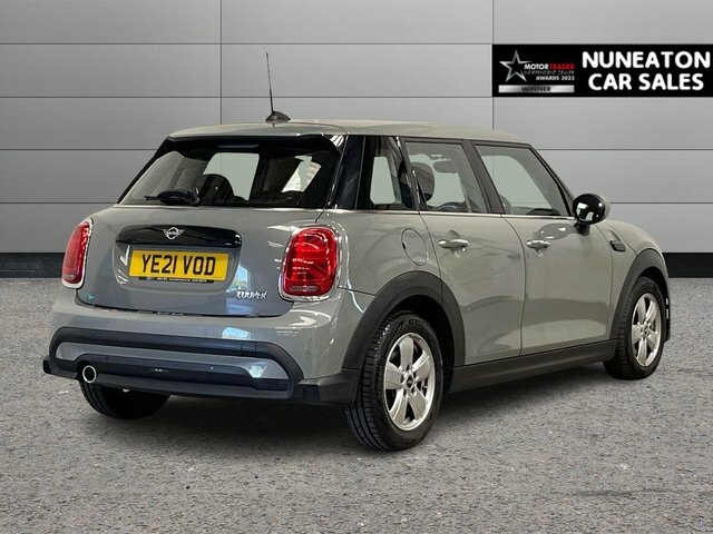 Mini Hatch 1.5 Cooper Classic Hatchback Steptronic YE21VOD Grey #3