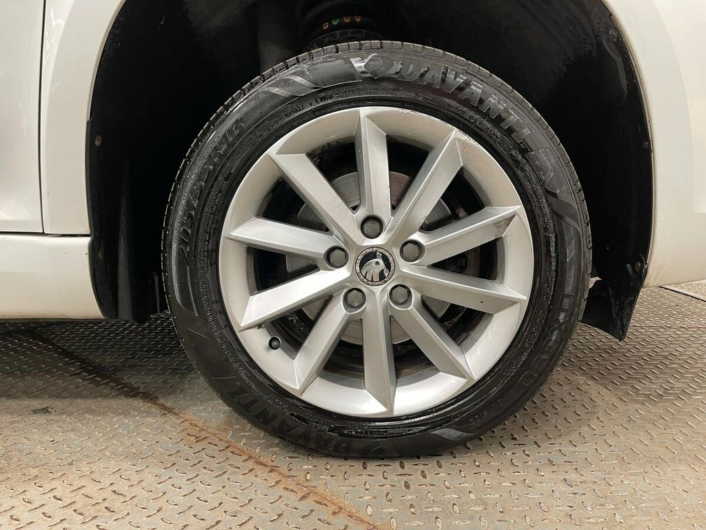 Skoda Yeti Hatchback Blue #44
