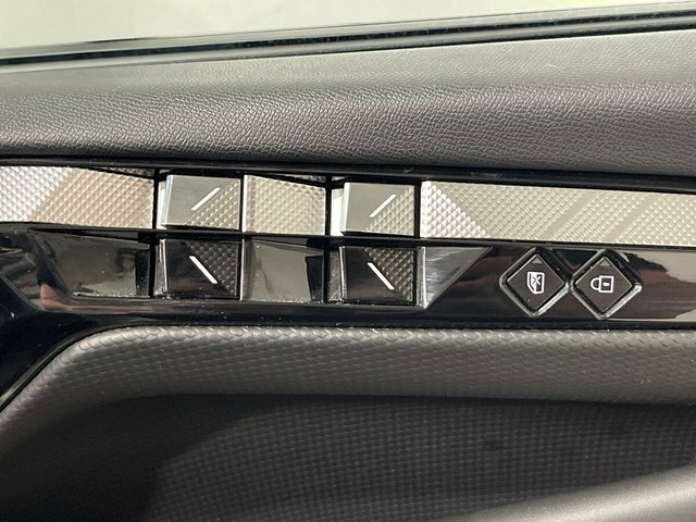 DS DS 4 1.6 E-tense 12.4Kwh Cross Trocadero Hatchback  #16
