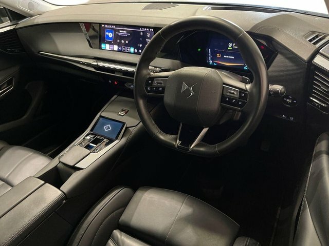 DS DS 4 1.6 E-tense 12.4Kwh Cross Trocadero Hatchback  #9