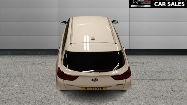 Kia Ceed 1.6 Crdi Mhev 3 Sportswagon Hybrid Dct White #4
