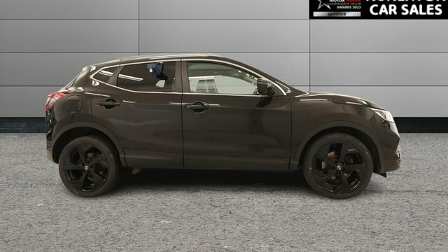 Nissan Qashqai 1.5 Dci Tekna Suv Dct Euro 6 Ss OW19UVN Black #2
