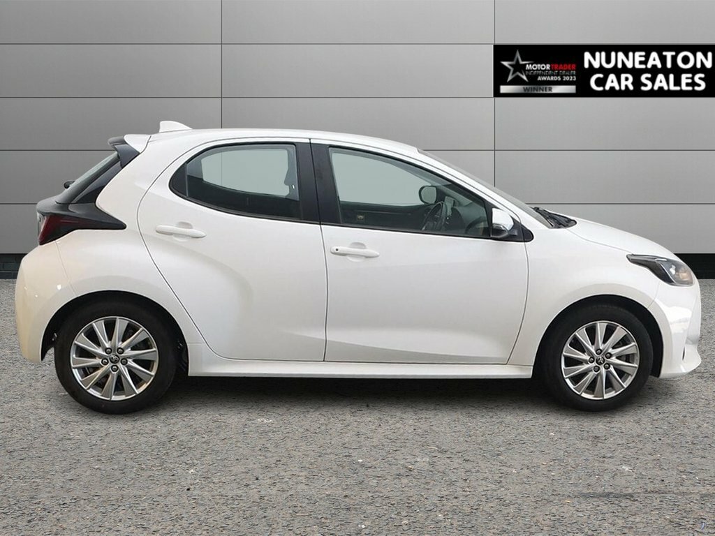 Toyota Yaris Excel Black #9