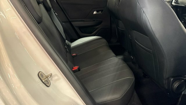 Vauxhall Mokka Elite Nav Premium Red #10