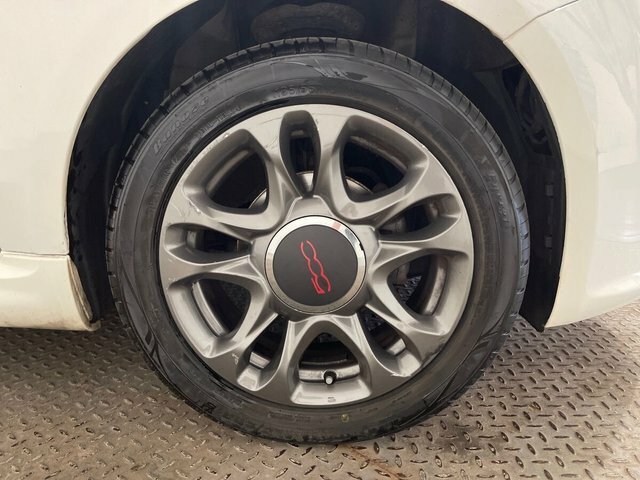 Fiat 500 1.2 Lounge Start Stop Green #24