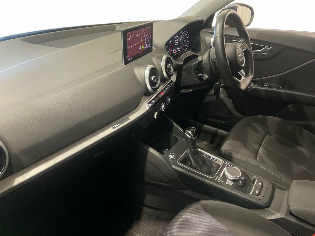 Audi Q2 Sport 35 Tfsi 150 Ps 6-Speed Grey #39