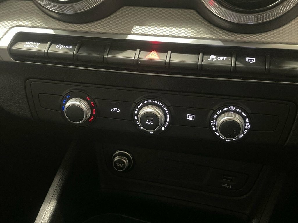 Audi Q2 Sport 35 Tfsi 150 Ps 6-Speed Grey #41