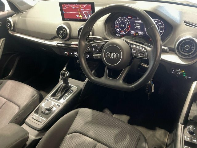 Audi Q2 Sport 35 Tfsi 150 Ps 6-Speed Grey #9