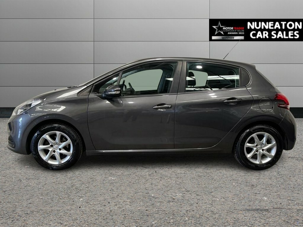 Peugeot 208 1.5 Bluehdi 100 Bhp Tech Edition  #30