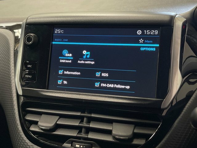 Peugeot 208 1.5 Bluehdi 100 Bhp Tech Edition  #11