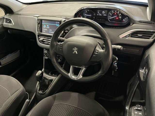 Peugeot 208 1.5 Bluehdi 100 Bhp Tech Edition  #9