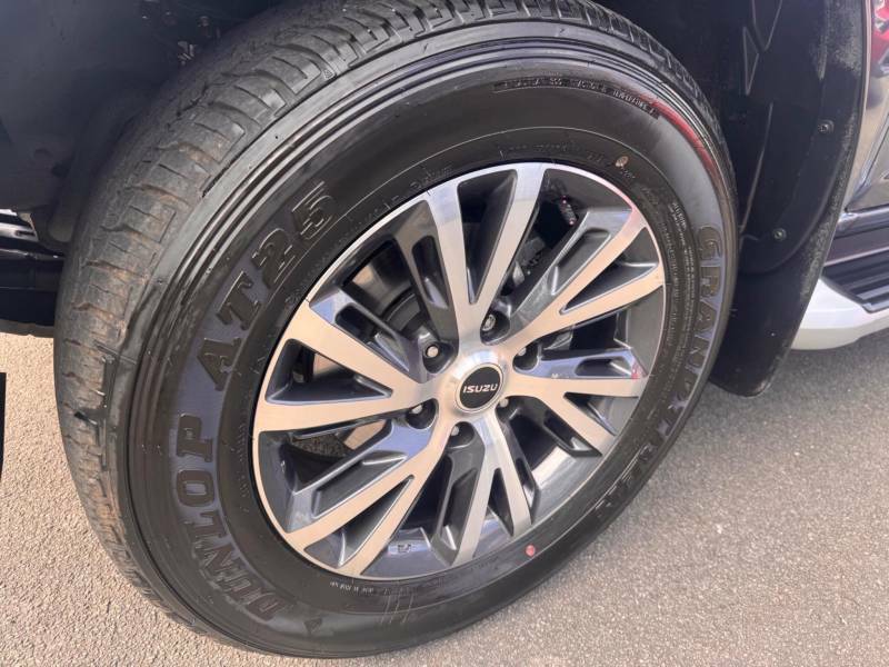 Isuzu D-Max Double Cab Grey #24