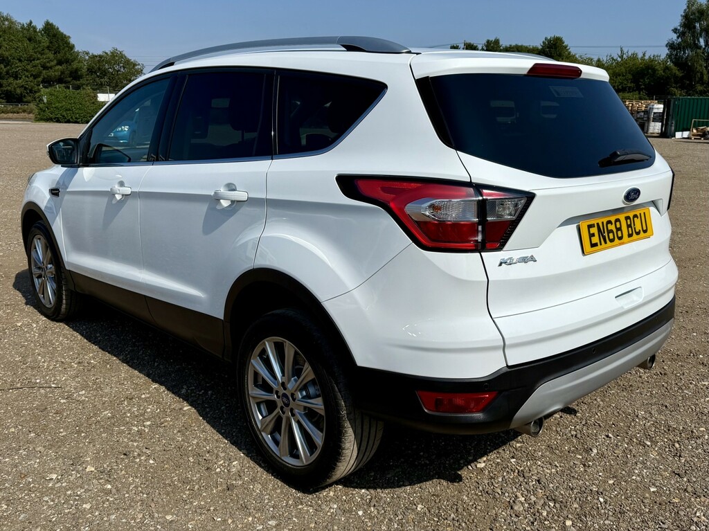 Ford Kuga 1.5 Tdci Ecoblue Titanium Edition 2019 EN68BCU White #5