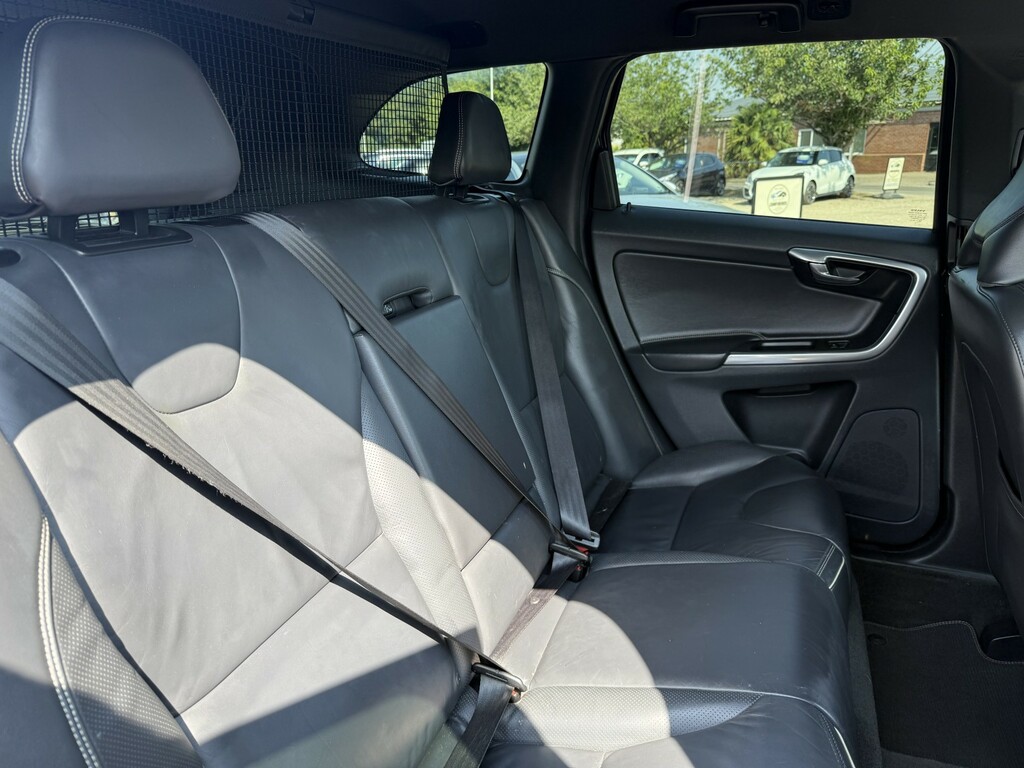 Volvo XC60 Blue #14