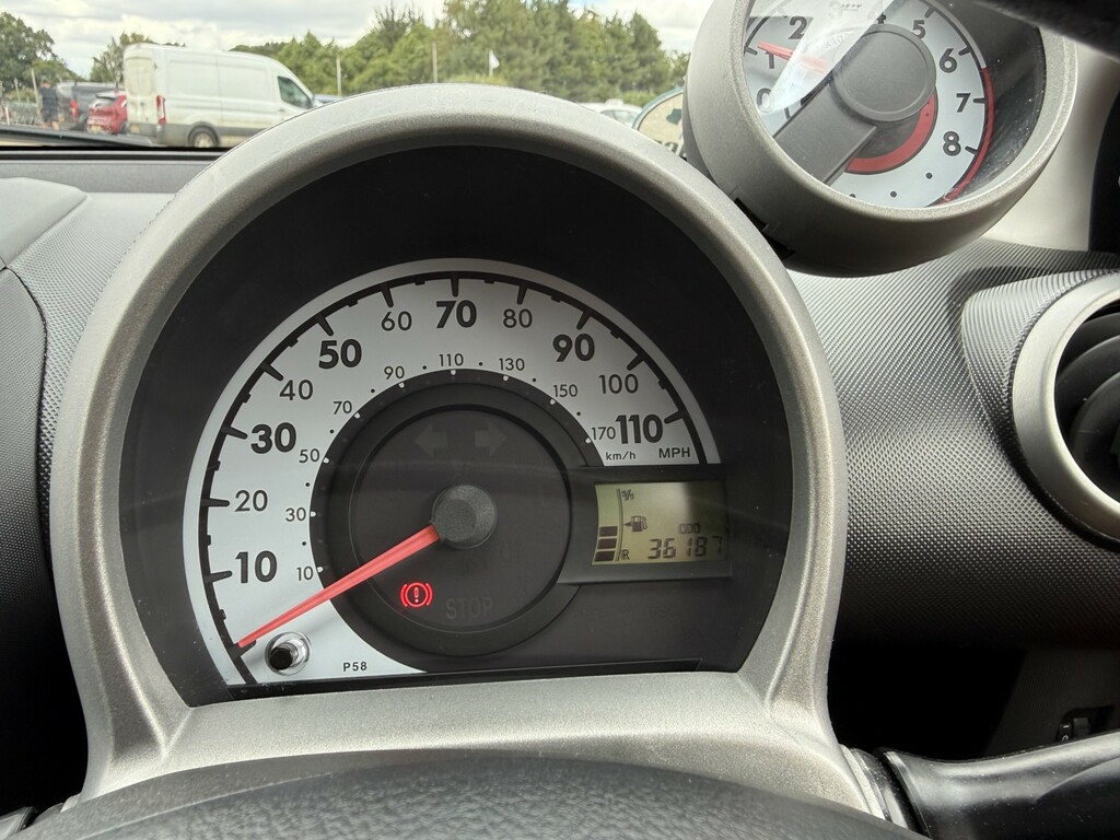 Toyota Aygo 1.0 Vvt-i Mode Ac Red #18
