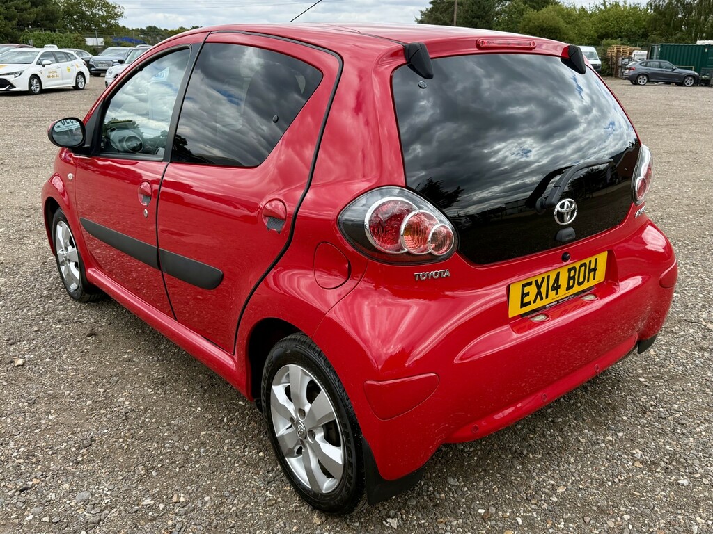Toyota Aygo 1.0 Vvt-i Mode Ac Red #5