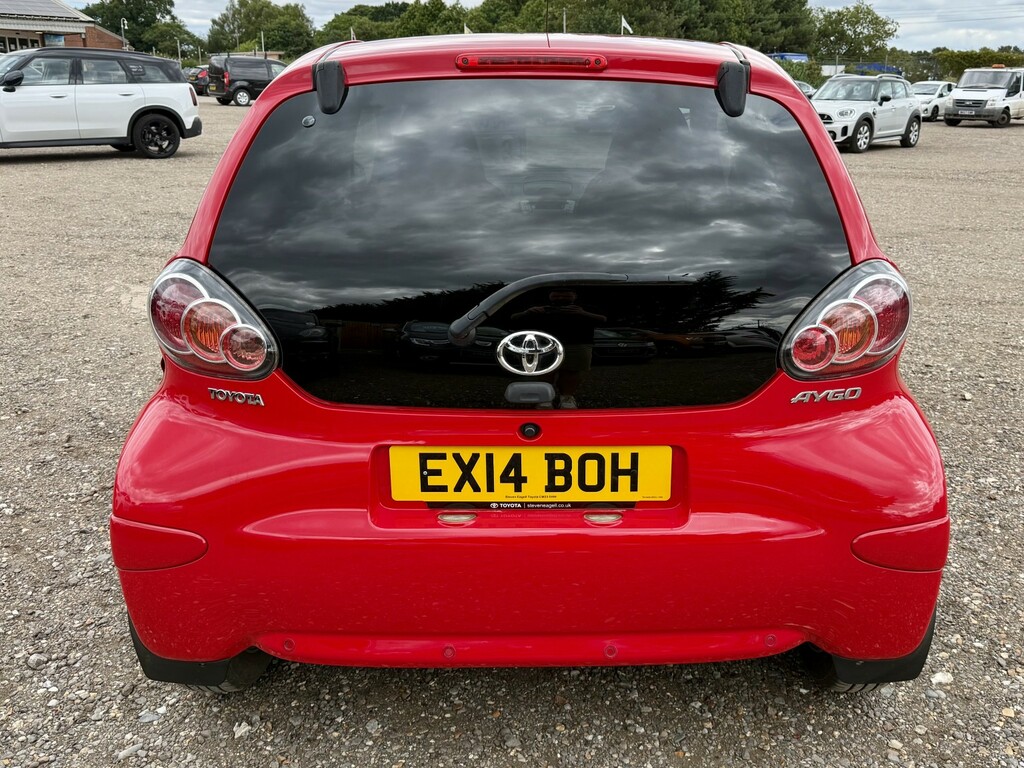 Toyota Aygo 1.0 Vvt-i Mode Ac Red #6