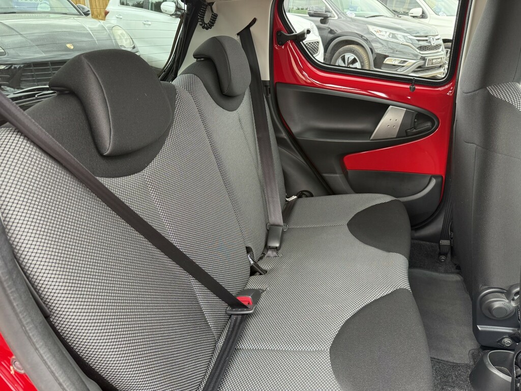 Toyota Aygo 1.0 Vvt-i Mode Ac Red #14