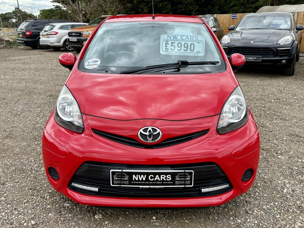 Toyota Aygo 1.0 Vvt-i Mode Ac Red #2