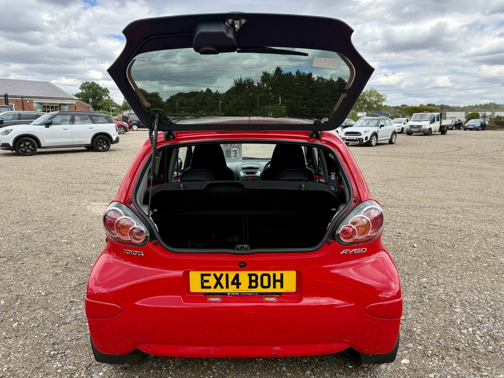 Toyota Aygo 1.0 Vvt-i Mode Ac Red #11