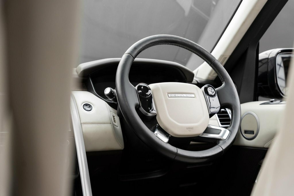Land Rover Discovery Black #54