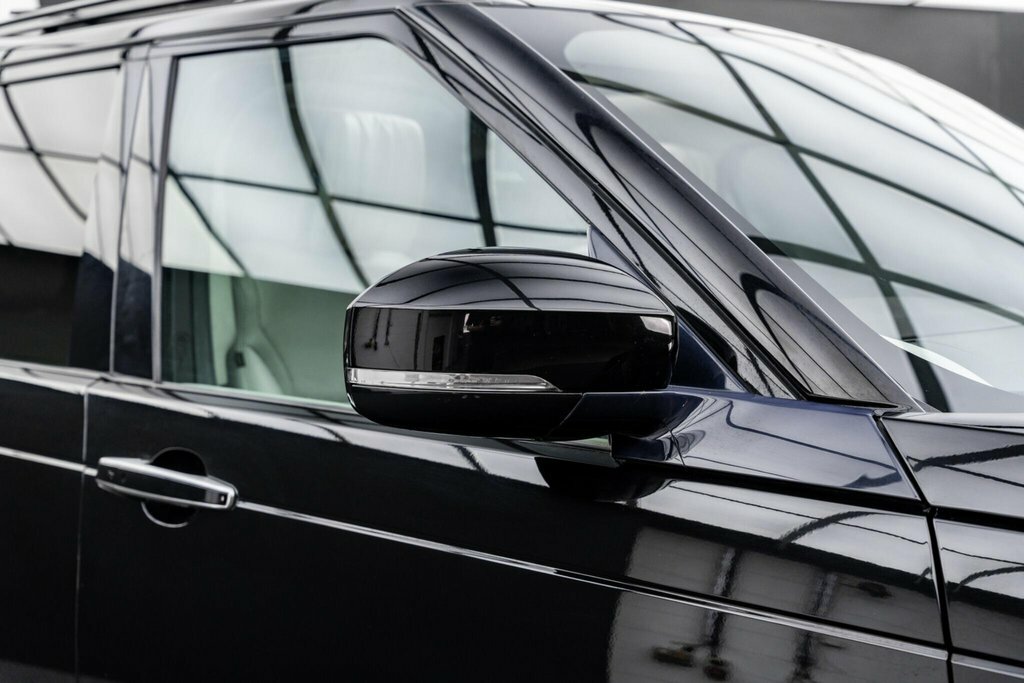 Land Rover Discovery Black #31