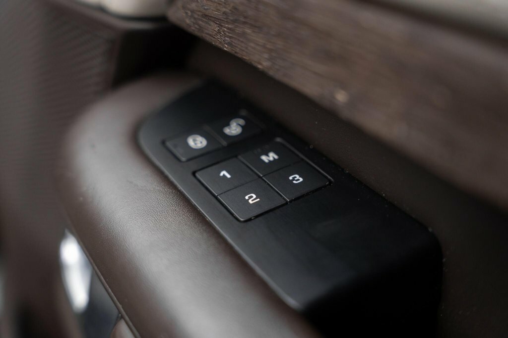 Land Rover Discovery Black #18