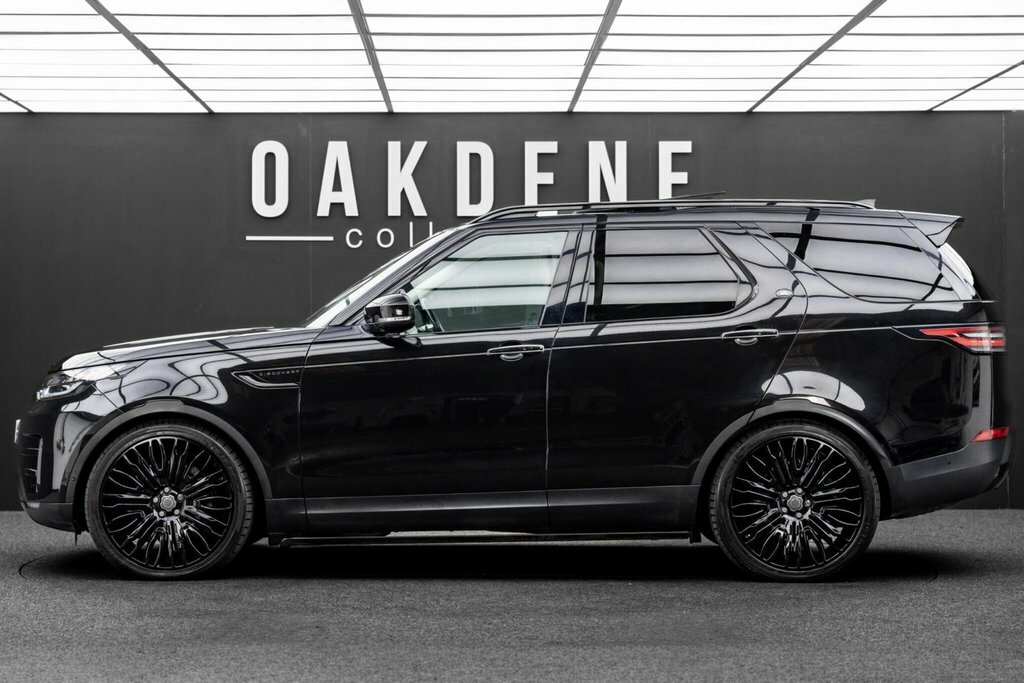 Land Rover Discovery Black #3