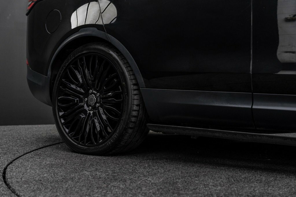 Land Rover Discovery Black #35