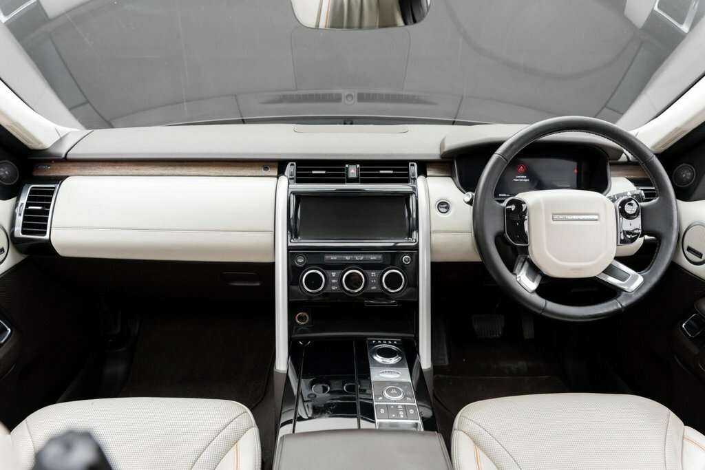 Land Rover Discovery Black #50