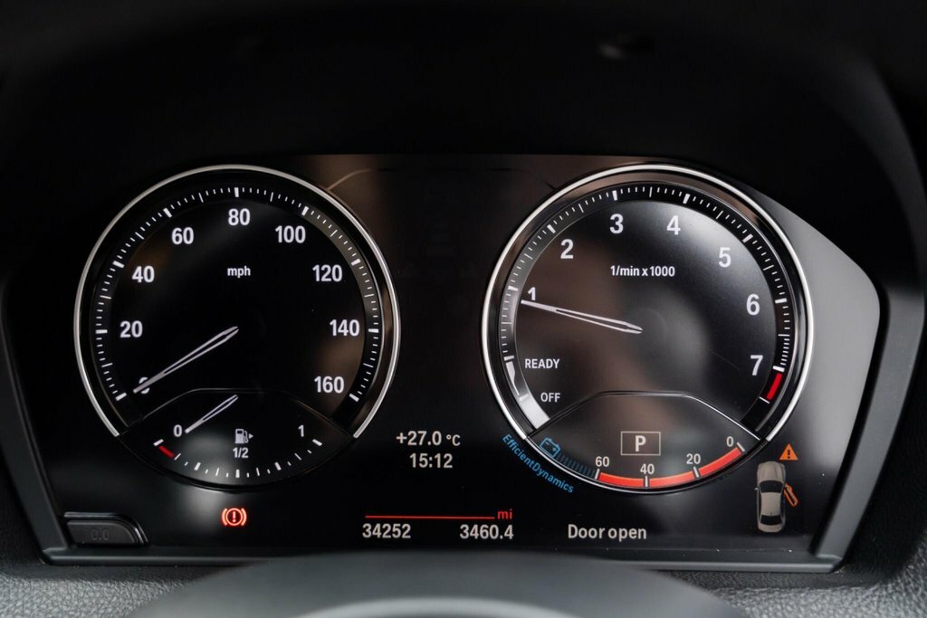 BMW 2 Series Se White #21