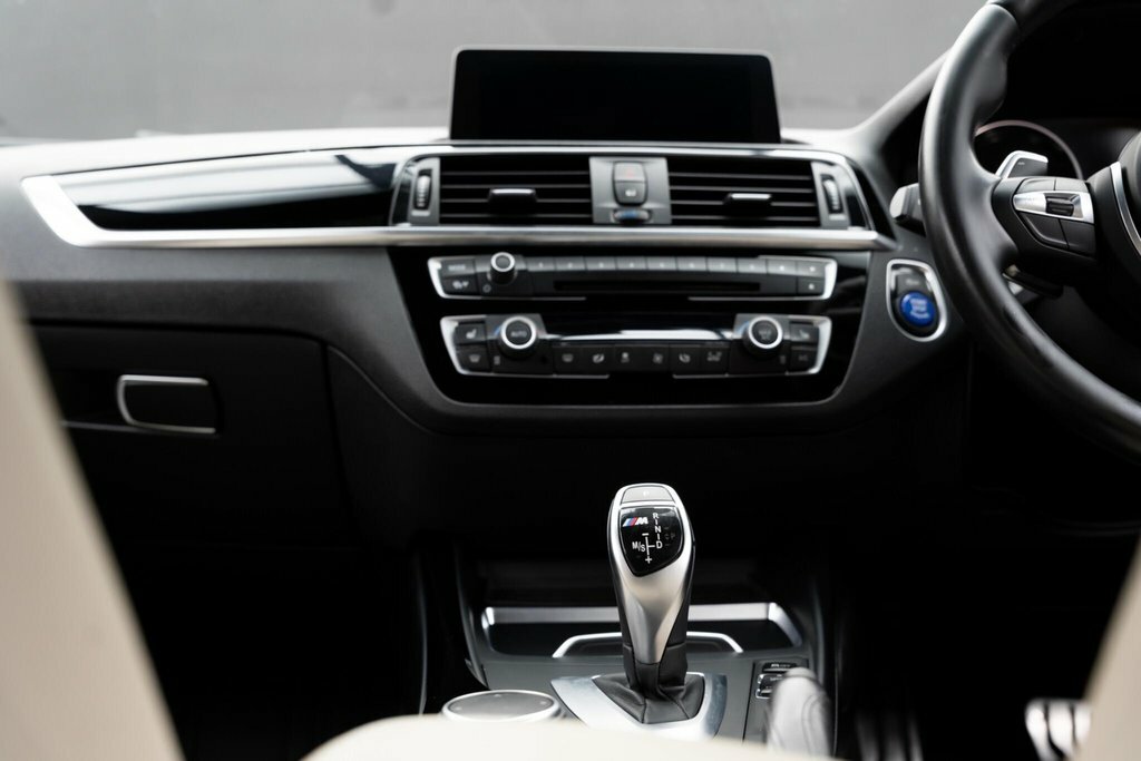 BMW 2 Series Se White #41