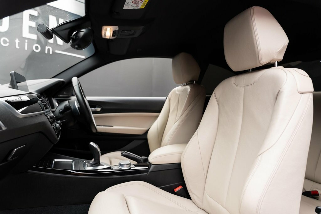 BMW 2 Series Se White #2