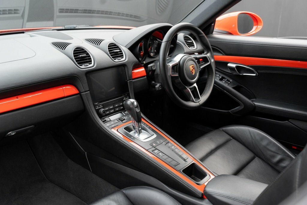Porsche 718 Cayman 2L Null Grey #32