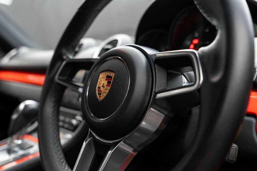 Porsche 718 Cayman 2L Null Grey #18