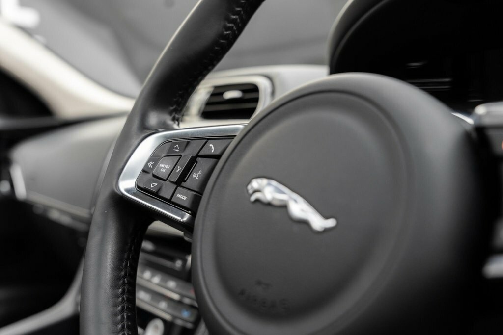 Jaguar F-Pace 2.0D Portfolio Awd Grey #22