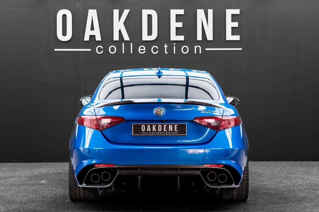 Alfa Romeo Giulia #9